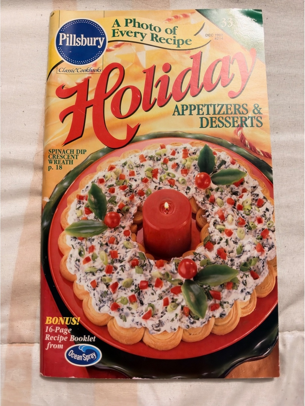 Pillsbury Holiday Appetizers & Desserts Recipe Magazine Dec 1977